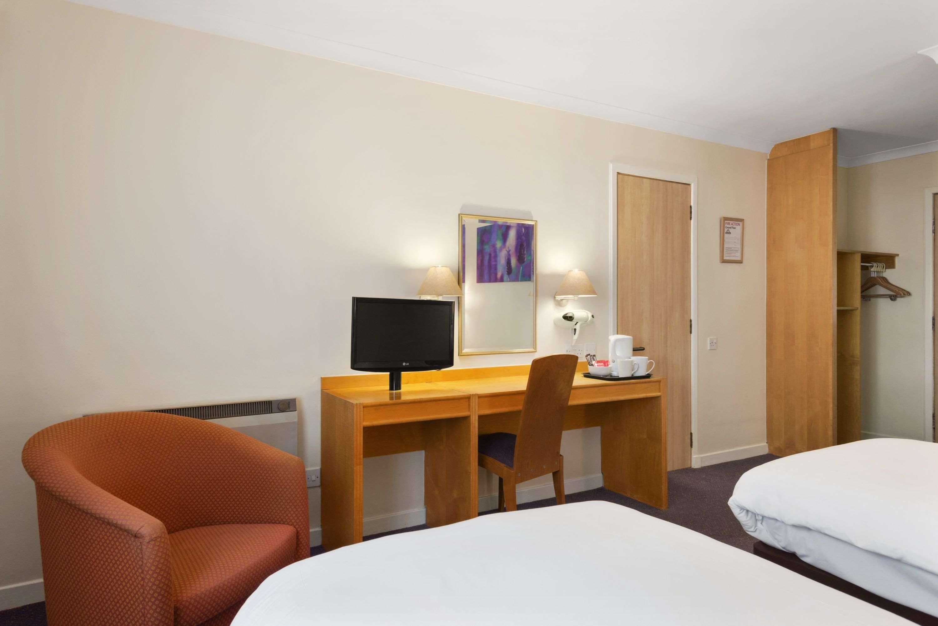 Days Inn Hamilton Extérieur photo