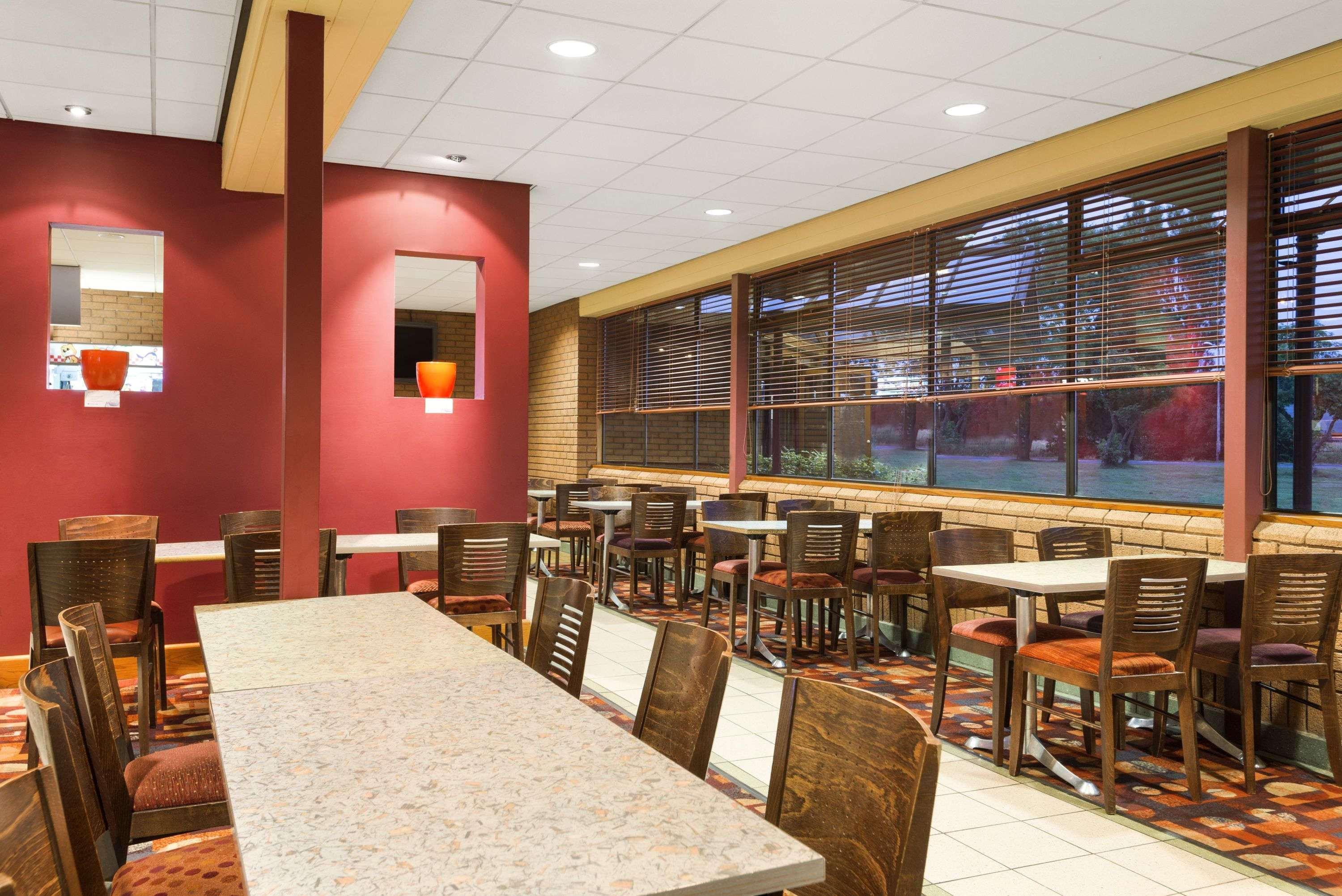 Days Inn Hamilton Extérieur photo